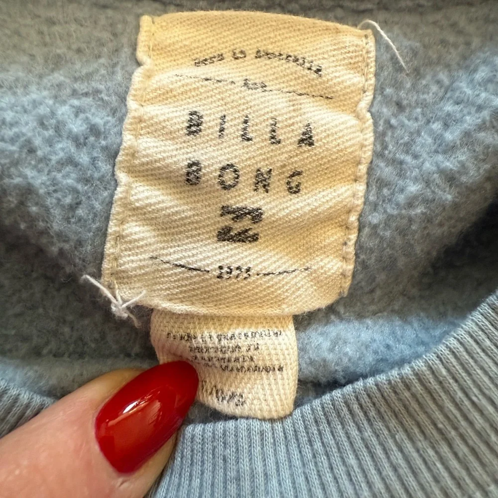 Billabong Women's Small Blue Crewneck Sweatshirt  Floral & Skeleton Graphic - Picture 6 of 6